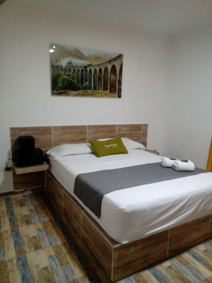 Hotel Brisas Меделин Екстериор снимка