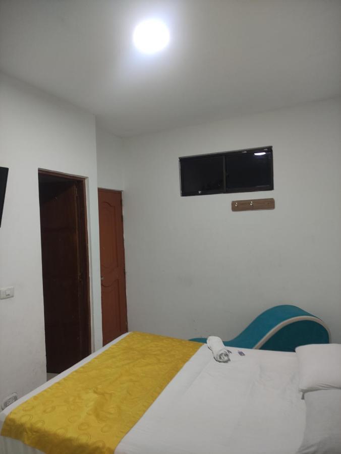 Hotel Brisas Меделин Екстериор снимка